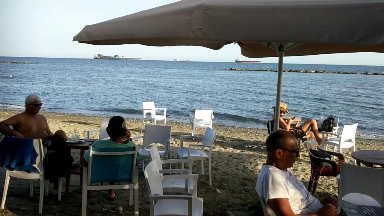 Fantastic 1 Bed Apartment By The Sea Opposite 4 Seasons 레메소스 외부 사진