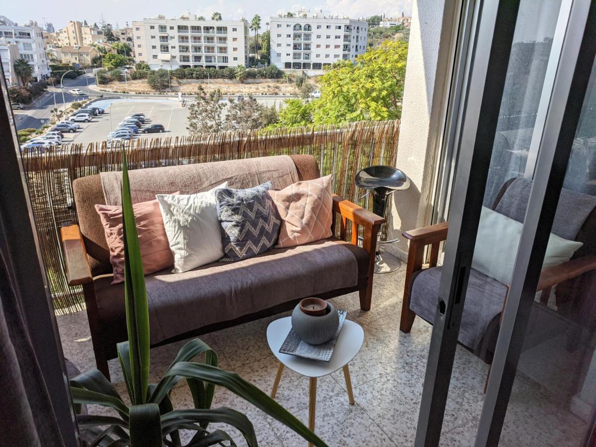 Fantastic 1 Bed Apartment By The Sea Opposite 4 Seasons 레메소스 외부 사진