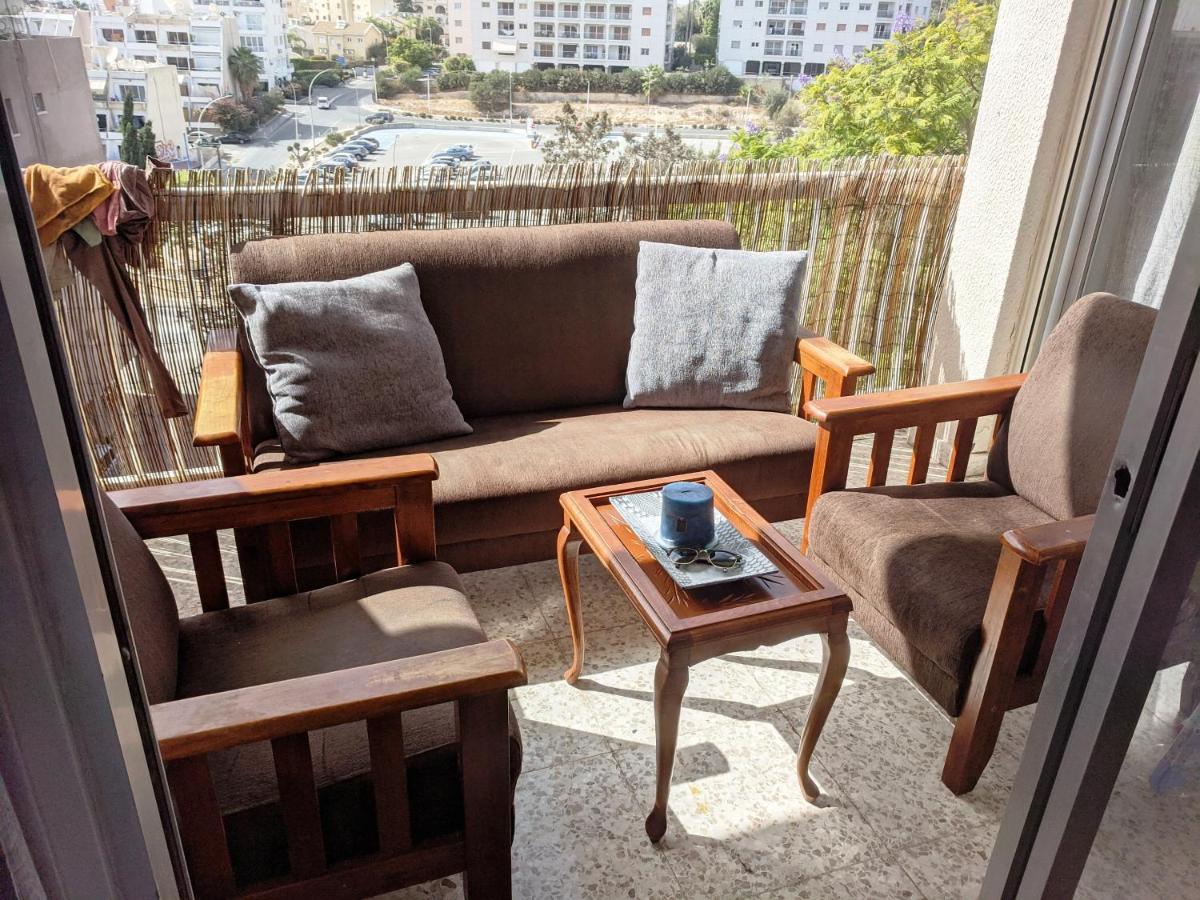Fantastic 1 Bed Apartment By The Sea Opposite 4 Seasons 레메소스 외부 사진