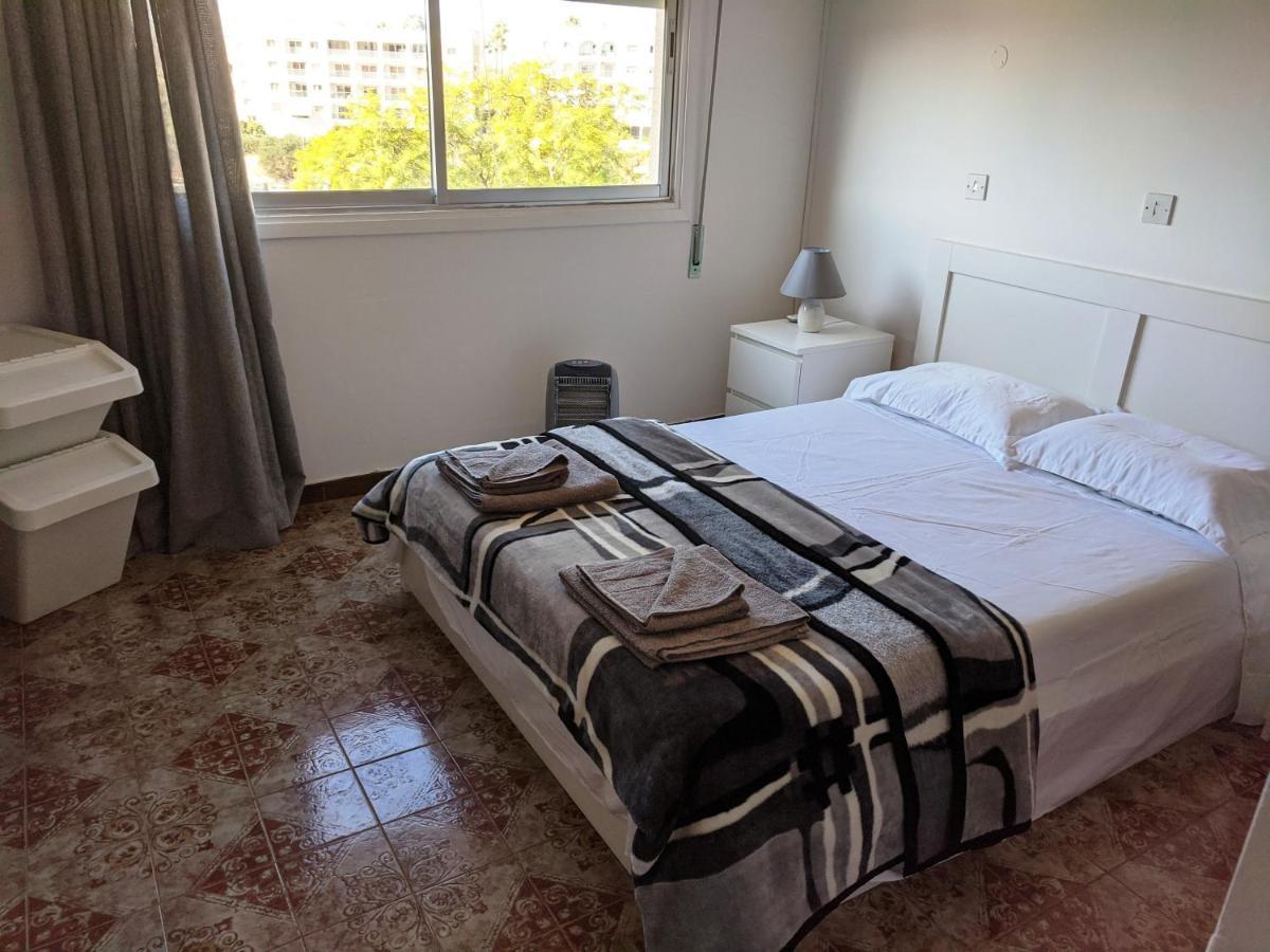 Fantastic 1 Bed Apartment By The Sea Opposite 4 Seasons 레메소스 외부 사진