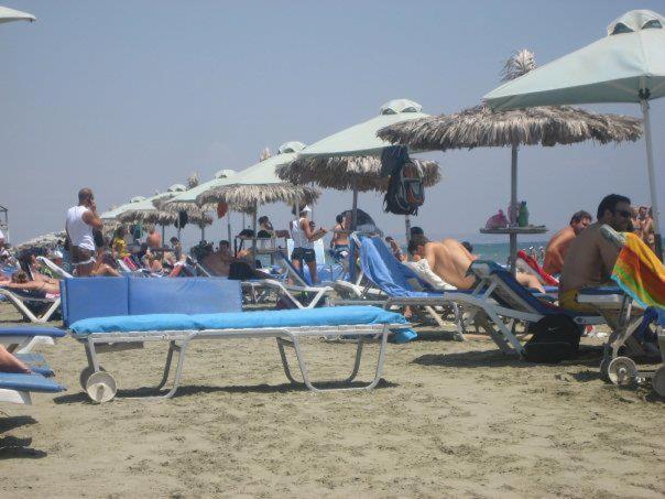 Fantastic 1 Bed Apartment By The Sea Opposite 4 Seasons 레메소스 외부 사진